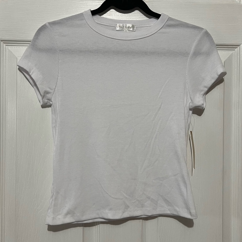 ๐ *NEW* Riley & James -โ Basic White Tee - Picture 1 of 8